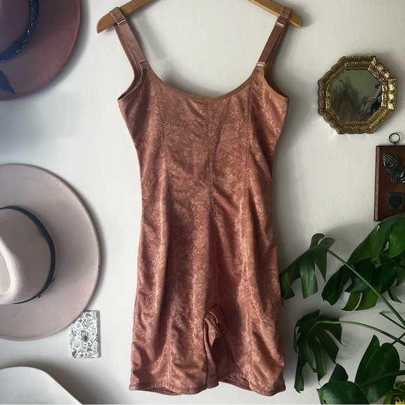 SHEAR SHAPEWEAR full body shapewear suit Womens SIZE 3X style R4102 plus size - Picture 6 of 8